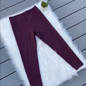 Victoria’s Secret purple knockout leggings